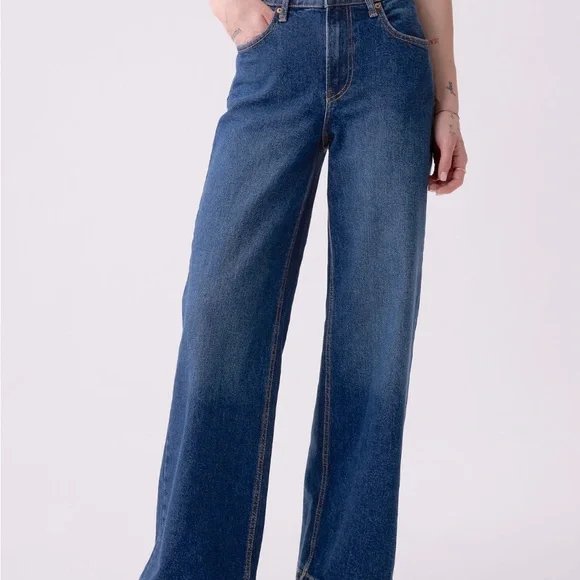 GAP NEW High Rise Wide-Leg Jeans 12/31R. Never worn. - Picture 1 of 11